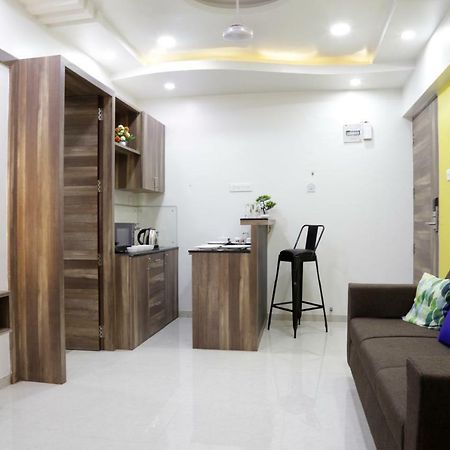 Emerald Vista Luxury Suites ปูเน่ ภายนอก รูปภาพ