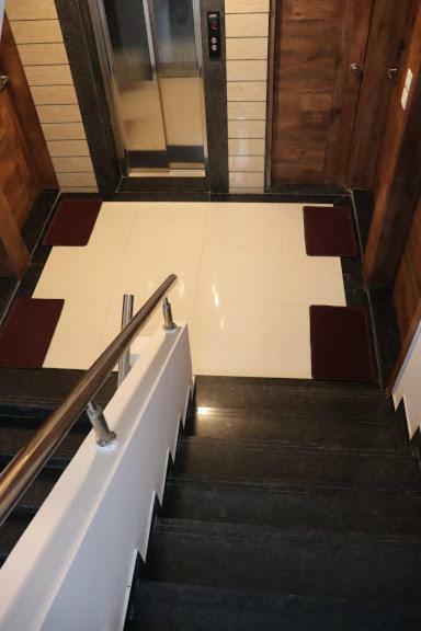 Emerald Vista Luxury Suites ปูเน่ ภายนอก รูปภาพ